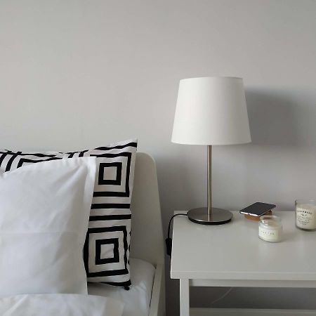 White Almond Apartment Budapeste Exterior foto