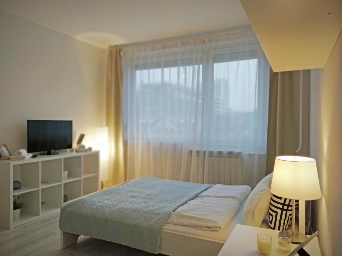 White Almond Apartment Budapeste Exterior foto
