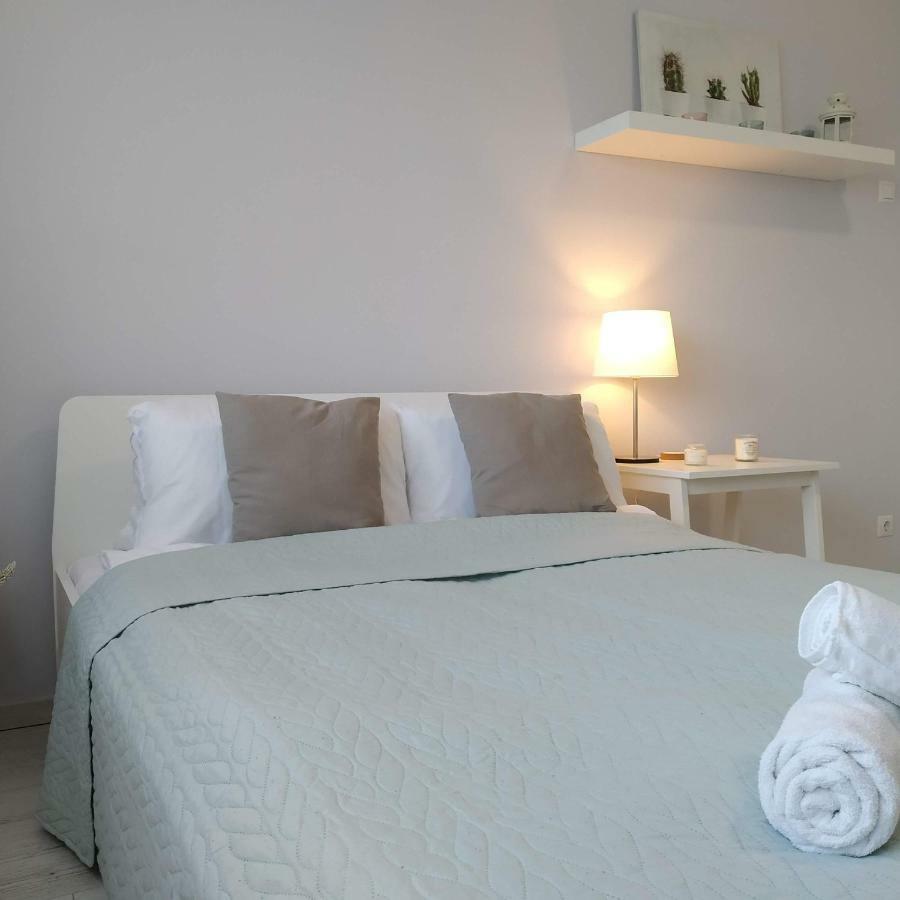 White Almond Apartment Budapeste Exterior foto
